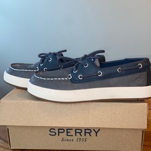 Youth Size 1.5 Sperry Boat shoes. New